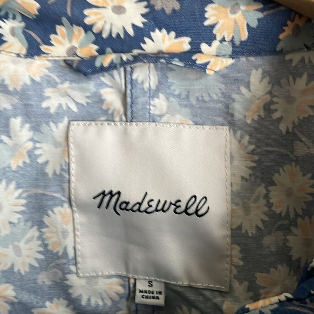 Madewell Ruffle-Neck Anorak Raincoat in French Floral - Picture 9 of 16